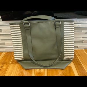 Thirty-One Tote in Olive